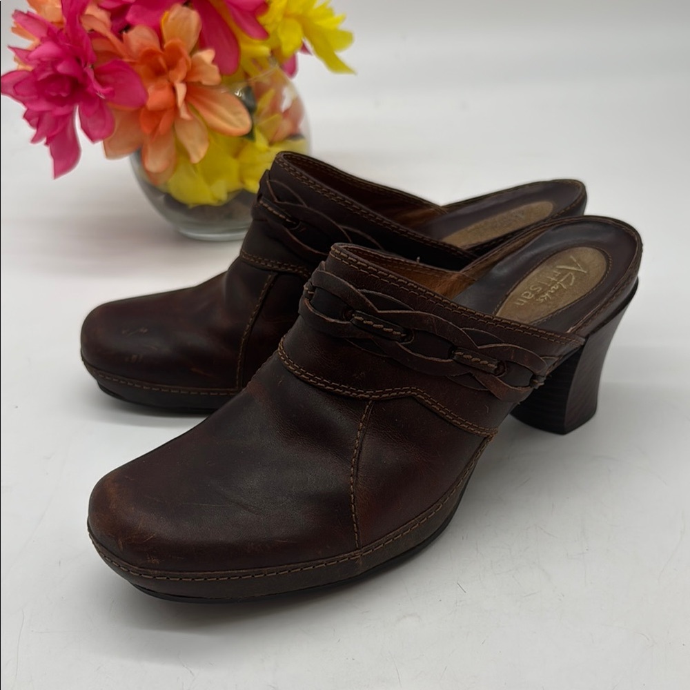 Clarks Artisan Rich Brown Leather Heeled Mules Size 8 CM8641D